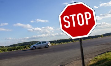 baleset, kisgyerek, stop tábla, kispest