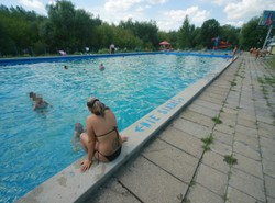 Seksualne orgie na warszawskich basenach