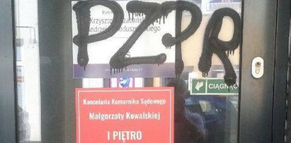 Oszaleli? Pójdzie za kraty za "PZPR"?!