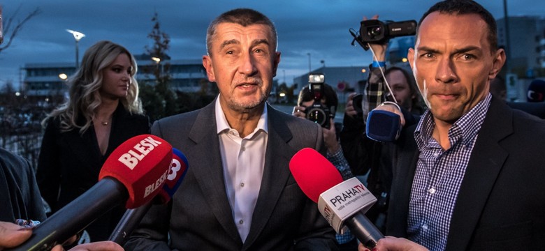 Premier Czech krytykuje politykę migracyjną i budżet UE, ale nie chce czexitu