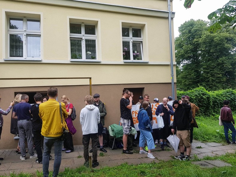 Ulica Rogaczewskiego w Gdańsku. Protest lewicowych działaczy