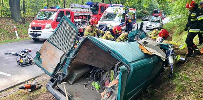 Potworny wypadek pod Rawą Mazowiecką. Czwarta ofiara zmarła w szpitalu 