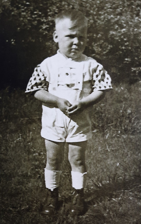 Trzyletni Edmund Borowski