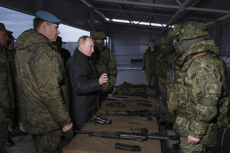 Władimir Putin podczas wizyty w centrum szkolenia wojskowego Zachodniego Okręgu Wojskowego dla zmobilizowanych rezerwistów w obwodzie riazańskim, 20 października 2022 r. 