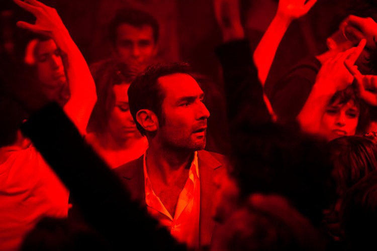 Gilles Lellouche w filmie 'Niewierni'