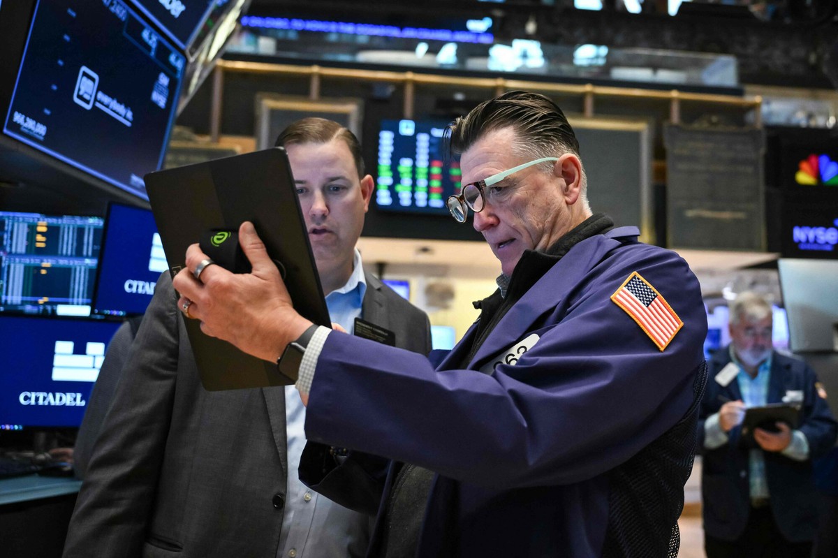 Ekonomista o "przygotowaniach przed starciem bloków". Widzi szansę dla Polski