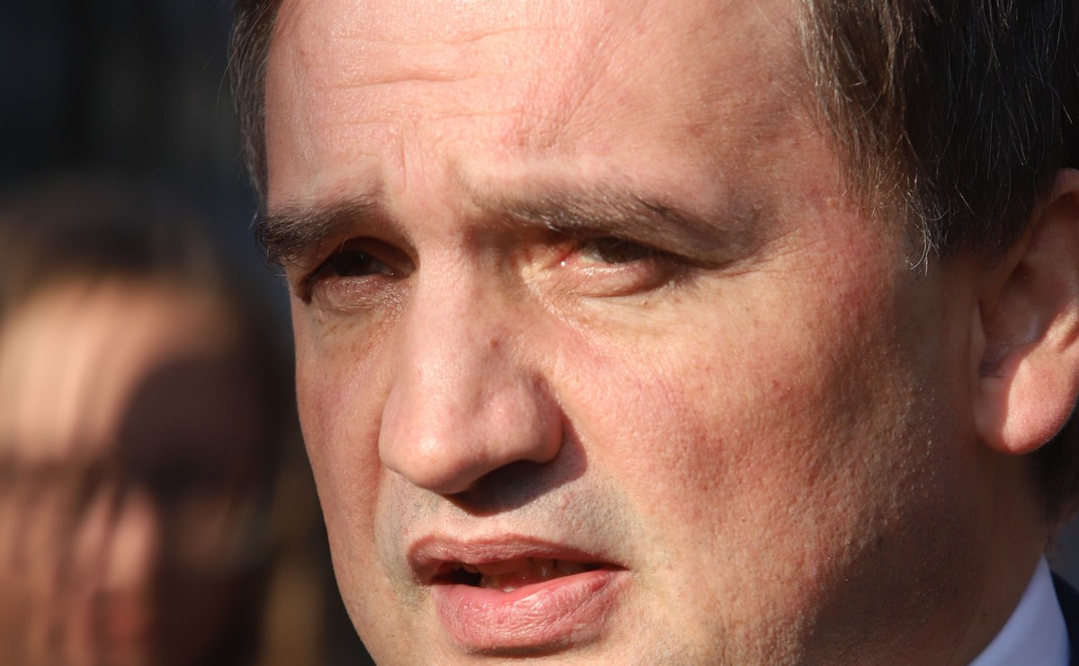 Policja próbuje zatrzymać Zbigniewa Ziobrę. Tym razem w Warszawie