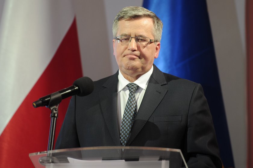 Komorowski dostanie 60 tys. zł odprawy na otarcie łez 