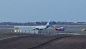 Avion iz Tuske prinudno sleteo u Beograd