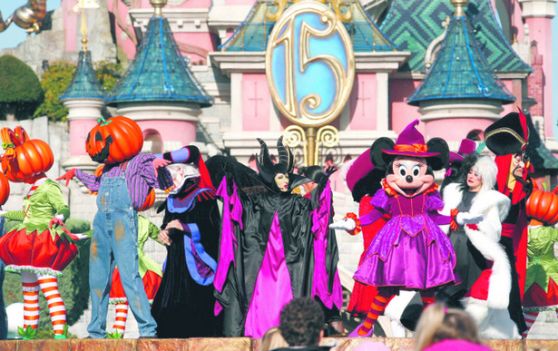 59 mld euro zostawili turyści w Disneylandzie od 1992 roku