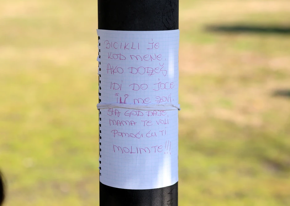 Majka na banderi ostavila poruku sinu