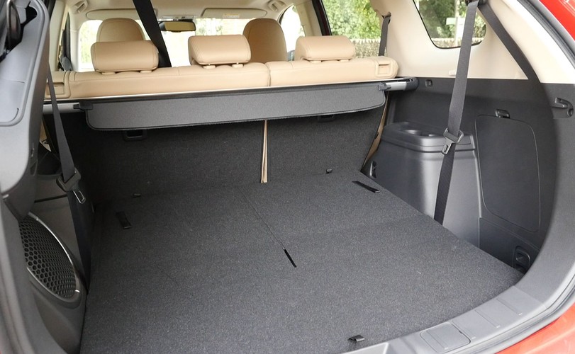 Mitsubishi Outlander PHEV 2016