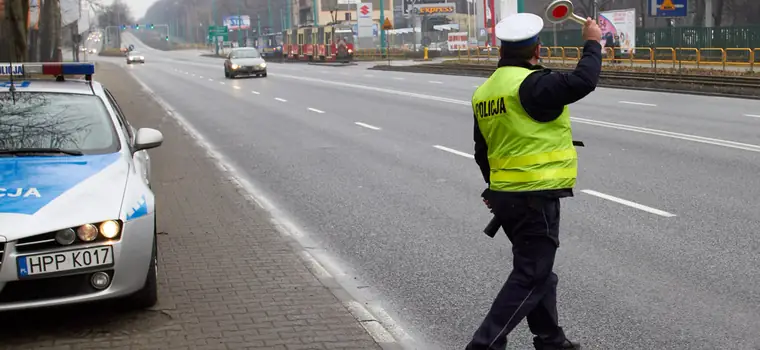 Policja rozpoczęła akcję „Znicz”