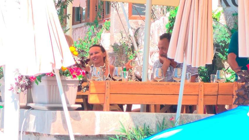 Vlade Divac sa ženom u Crnoj Gori