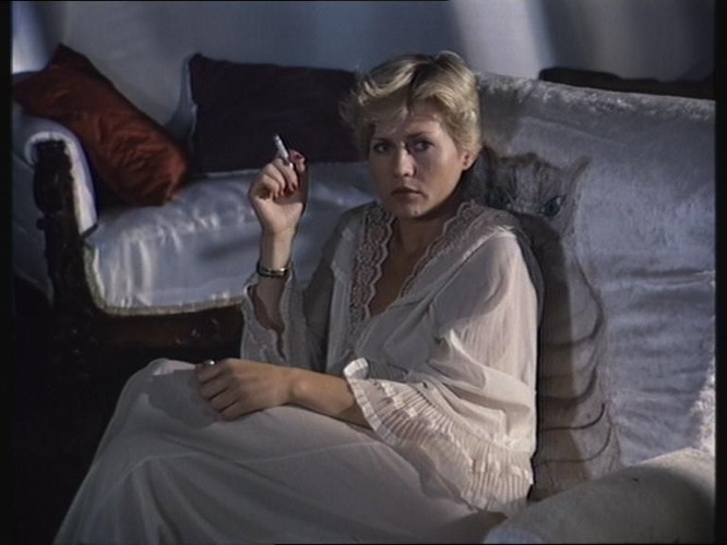 Grażyna Szapołowska w filmie 'Wielki Szu'