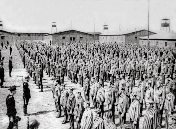 Kto Otworzył Pierwszy Obóz Koncentracyjne Na świecie Historia. Od fortu Marr do Auschwitz-Birkenau - Historia - Newsweek.pl