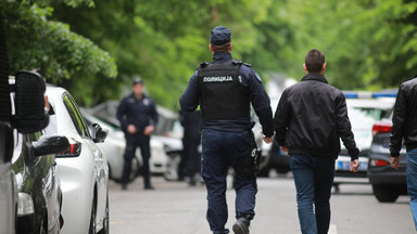 Sprawca strzelaniny w Serbii zatrzymany. Wśród zabitych policjant i jego nastoletnia siostra