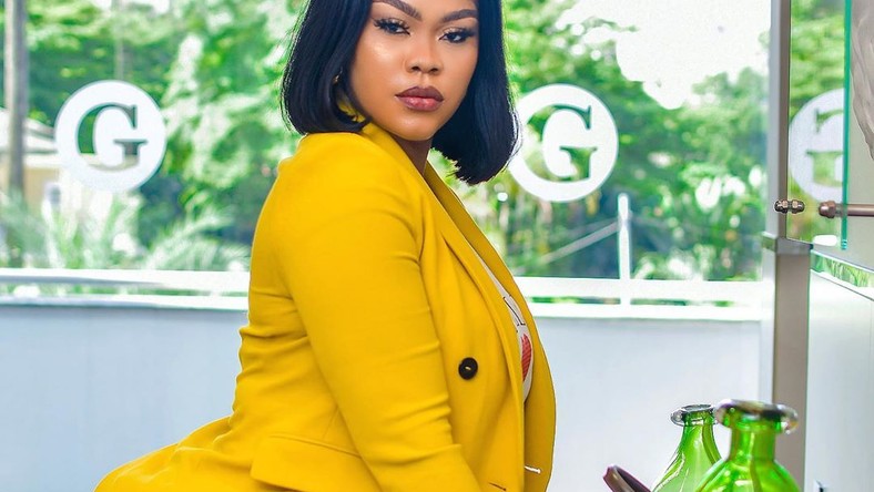 Nollywood actress Daniella Okeke has gotten for herself another mansion and her friends' aren't keeping calm about it. [Instagram/DaniellaOkeke]