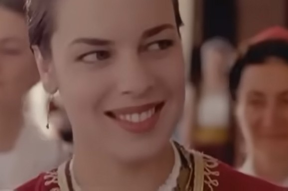 OTKRIVENA NAJVEĆA TAJNA „ZONE ZAMFIROVE“ posle 24 godine: Ovo je istina o pesmi koju cela Srbija zna