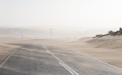 Burze piaskowe już w Polsce. IMGW ostrzega przed pyłem znad Sahary