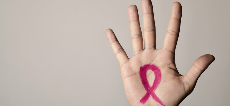 Jak wspólnymi siłami walczyć z rakiem piersi – i lękiem przed nim?