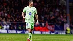 Robert Lewandowski kontuzjowany. Za osiem dni Barcelona zaczyna sezon