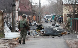 Walki o Kijów: kilka starć w nocy, siły ukraińskie kontrolują miasto