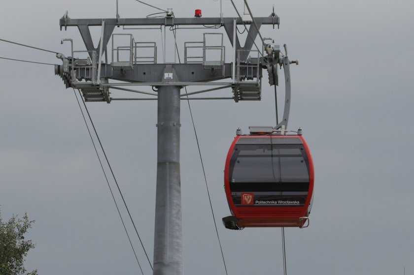 Taką kapsułą można podróżować nad Odrą we Wrocławiu