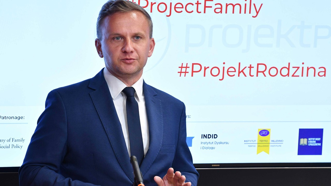 Fakty i mity o świadczeniach dla Ukraińców. "Nie ma żadnych takich danych"