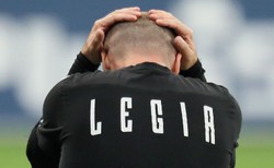 Legia biła głową w mur. Jagiellonii wystarczyły dwie kontry [WYNIKI i TABELA]