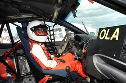 Dziewczyny, wyścigi i... beton