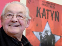 Cisza i brawa po "Katyniu"