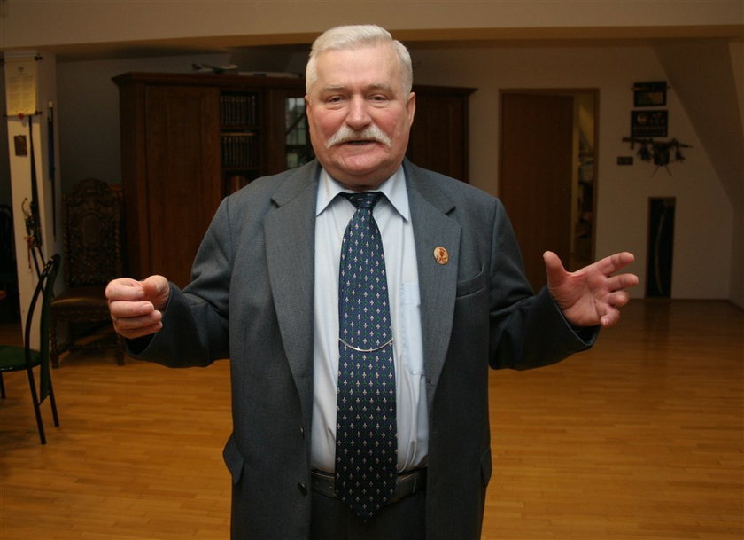 Wałęsa zostawił żonę, ale o niej myśli