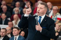 Kaczyński testuje plan "maślarzy". Jeśli się nie uda, wymieni Czarnka