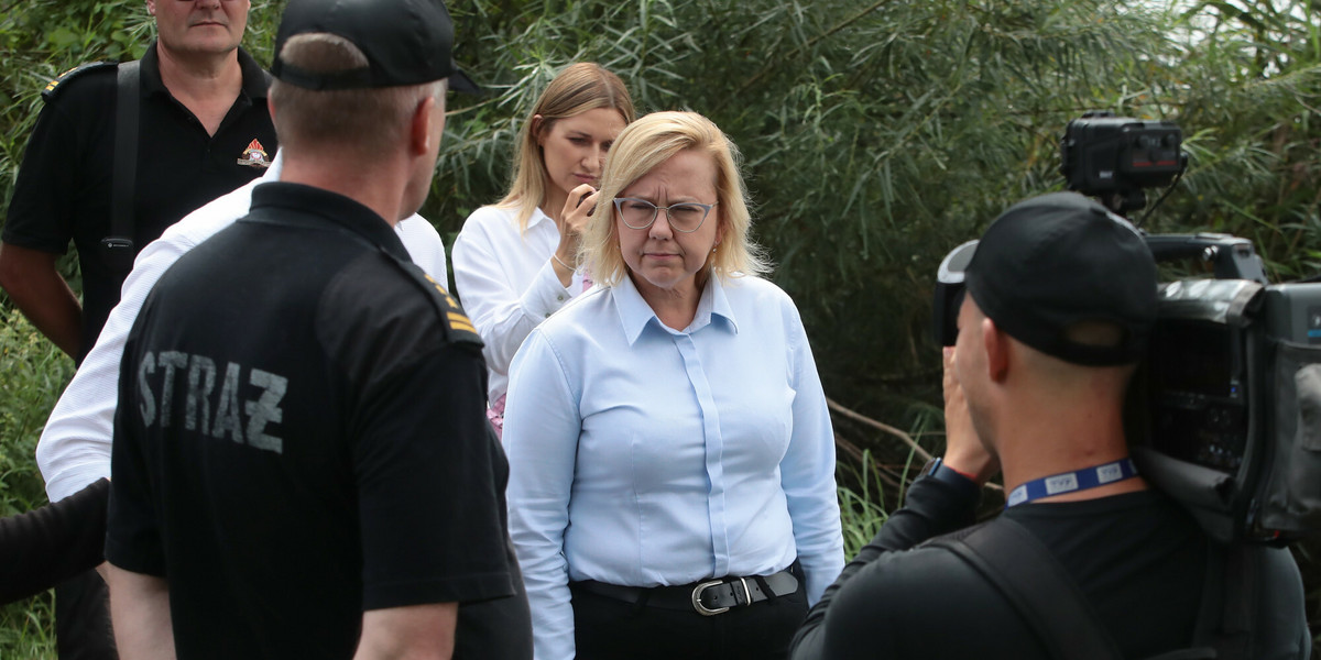 Minister Anna Moskwa podczas piątkowej wizyty w Żabnicy w woj. zachodniopomorskim.