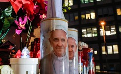Ważny komunikat z Watykanu. Chodzi o papieża. 'Codziennie o 21'