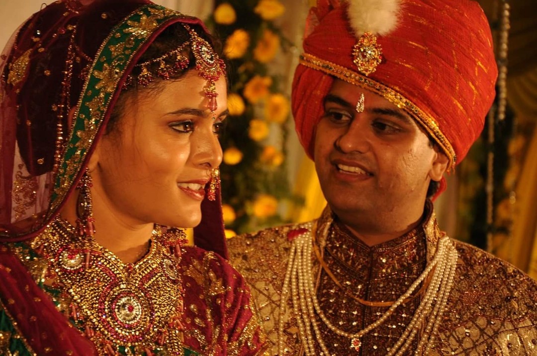  Pratik Joshi a jeho manželka Komi Vyas.