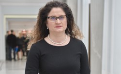 Posłanka PiS rezygnuje z funkcji matki chrzestnej statku. Rzecznik PŻM: Chrztu i tak na razie nie będzie