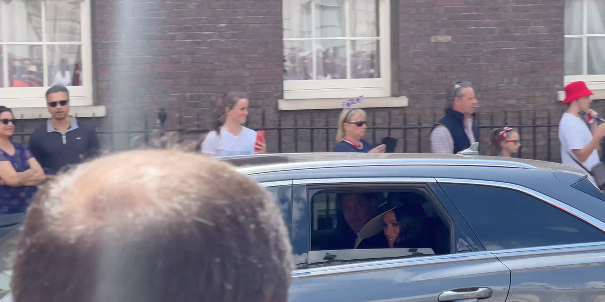 Książę Harry i Meghan Markle przyłapani w Londynie przez paparazzi w środę 2 czerwca. 