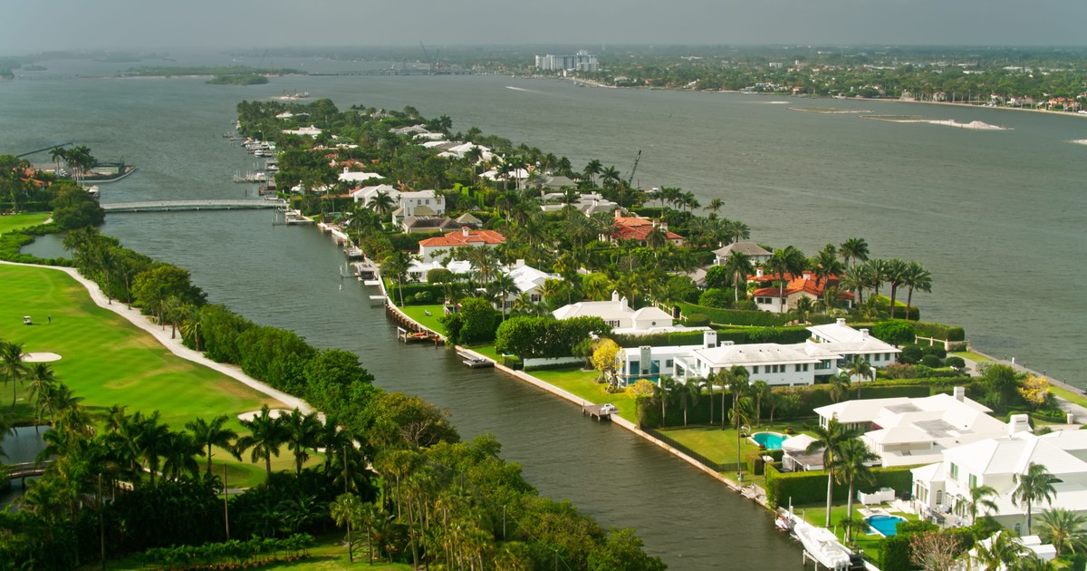 Palm Beach housekeepers are raking in 150,000 salaries as the rich flock to Florida, report