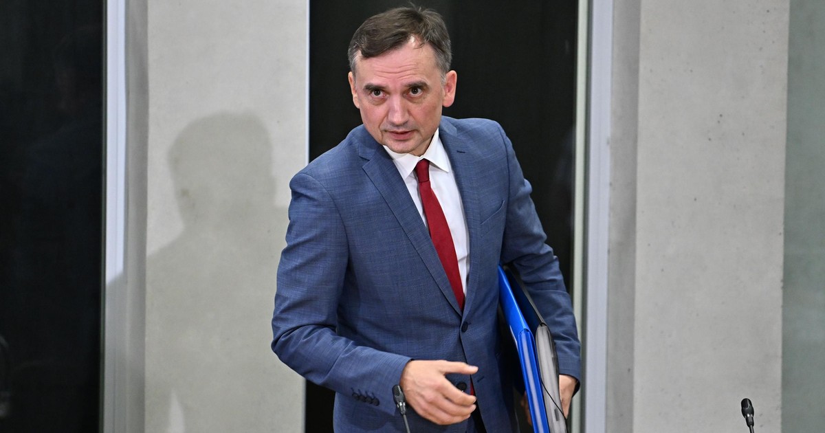 Były szef więziennictwa o ewentualnym wsadzeniu Ziobry. "Służba czekałaby dnia, w którym nabierze uprawnień"