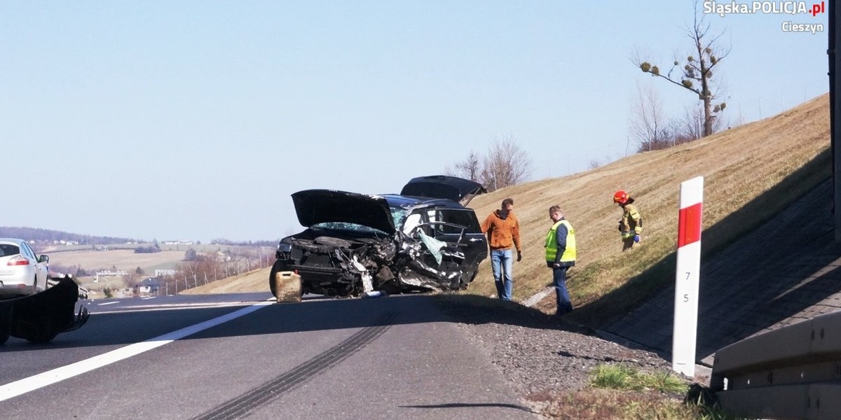 Śląsk. 82-latek jechał drogą ekspresową pod prąd. 