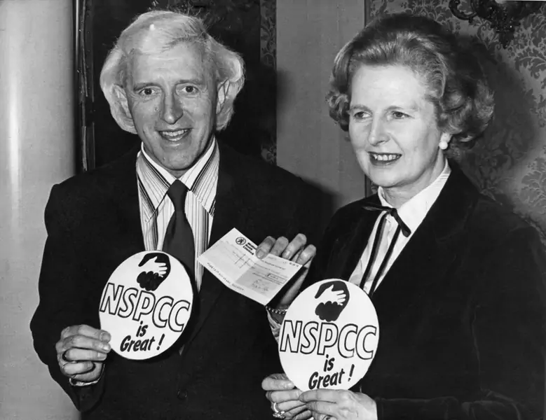 Jimmy Savile i Margaret Thatcher w 1980 r.