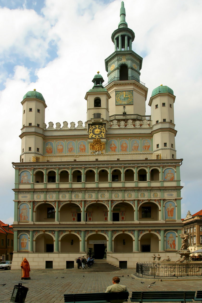 Na nowych pięciozłotówkach zobaczymy poznański Ratusz