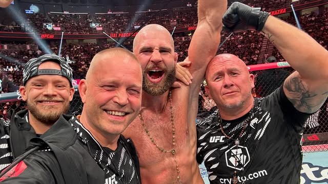 Český profesionálny zápasník MMA Jiří Procházka. 