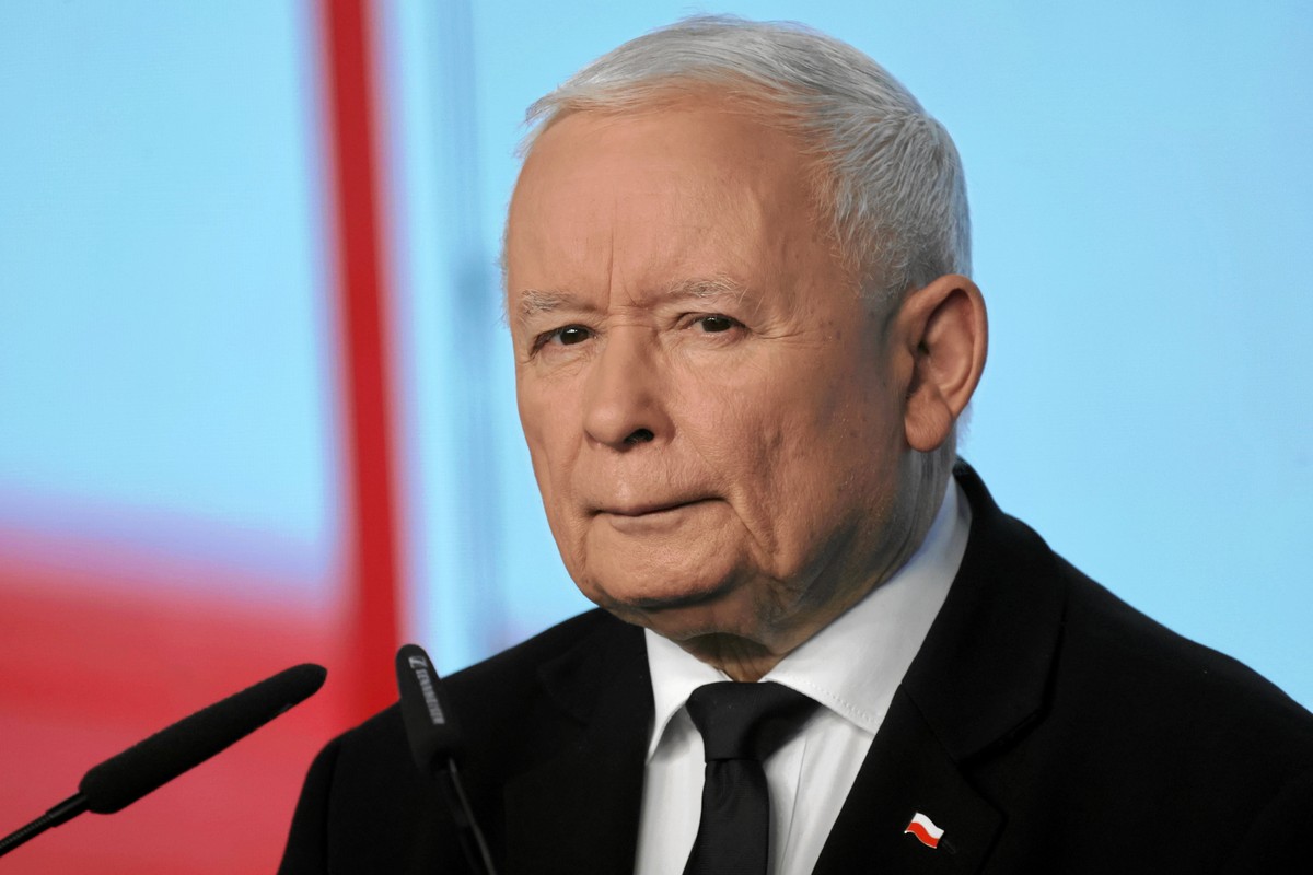 Kaczynski , Dworczyk i Obajtek na konferencji prasowej