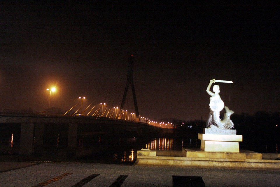 WARSZAWA ŚWIATŁO EARTH HOUR