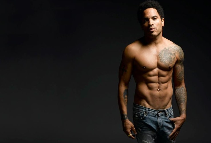 Lenny Kravitz Kraków ma szczęście do wielkich wykonawców. Ósmego czerwca zagra tam jeden z tych rockmanów, który od lat 90tych nieustannie dostarcza nam wspaniałych przebojów. Poprzedni show sprzed trzech lat w Łodzi jest wspominanych do dziś. Bilety na krakowski koncert kosztują 229 – 400 złotych.