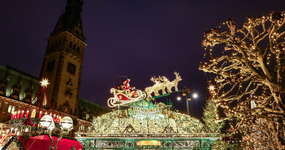 Jarmark świąteczny z rzadko spotykaną atrakcją. Tu możesz zobaczyć latającego Świętego Mikołaja