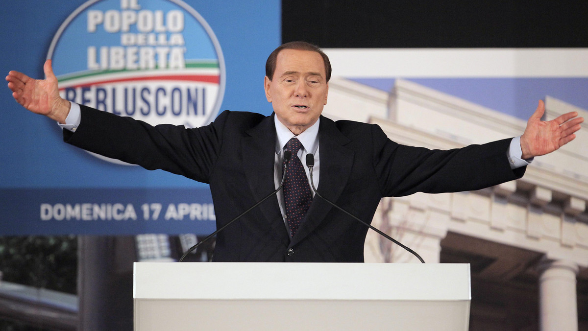 Premier Włoch Silvio Berlusconi zarzucił lewicy, że chce wszędzie budować meczety. Szef rządu mówił o tym w Mediolanie podczas wiecu poparcia dla ubiegającej się o ponowny wybór burmistrz tego miasta Letizii Moratti.